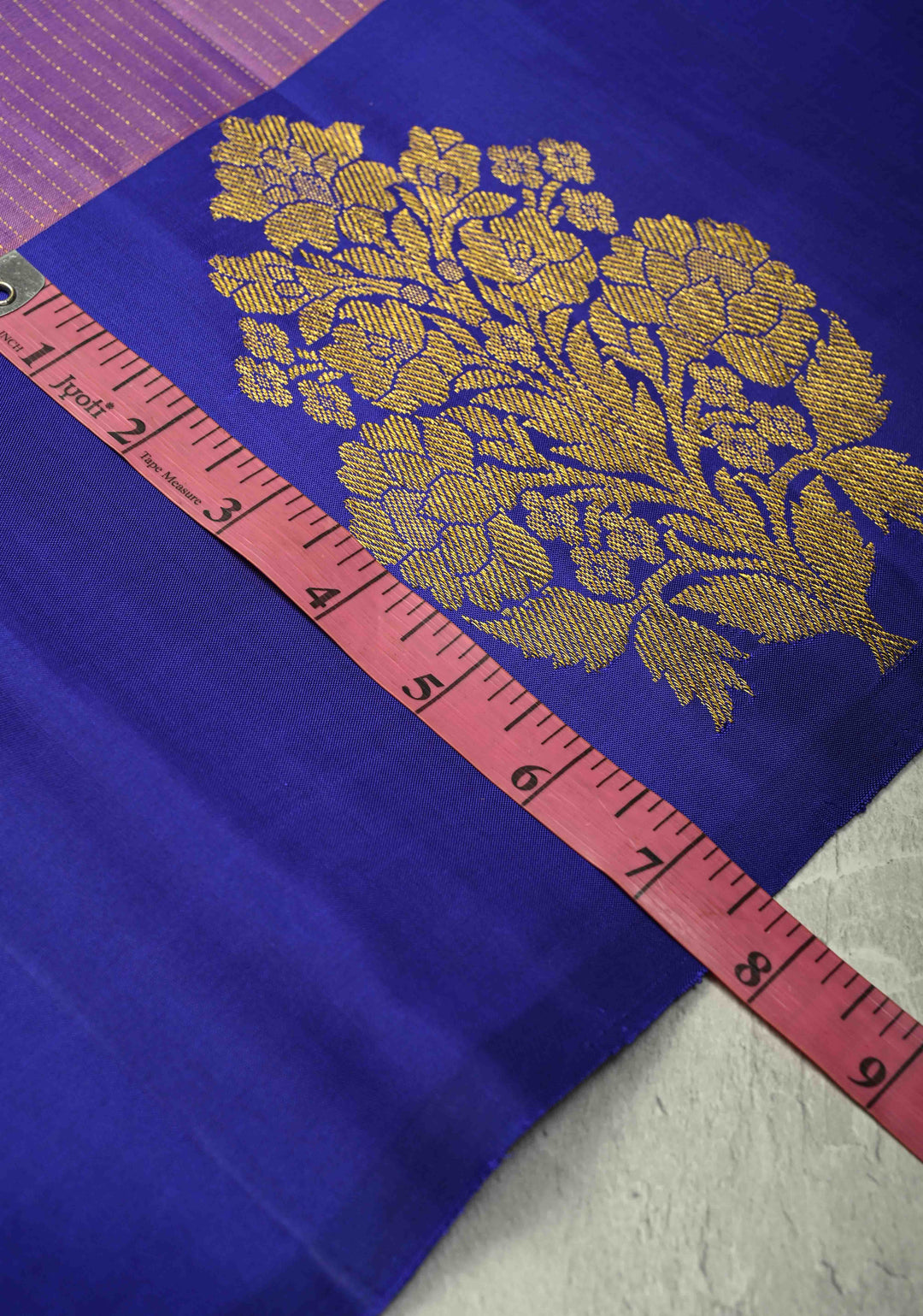 Lavender Dual tone Pure Kanjivaram Silk Handloom Saree with Vairaoosi Zari Stripes and Distinct Floral Motifs on Contrast Border  | SILK MARK CERTIFIED