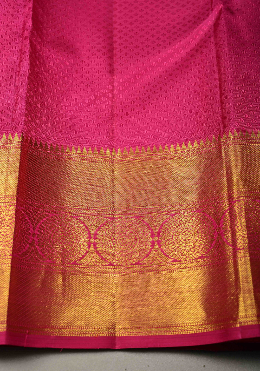 Magenta-Emerald Green Dual Tone Self Brocade on Pure Kanjivaram Saree with Paisley Motifs and Zari Border | SILK MARK CERTIFIED