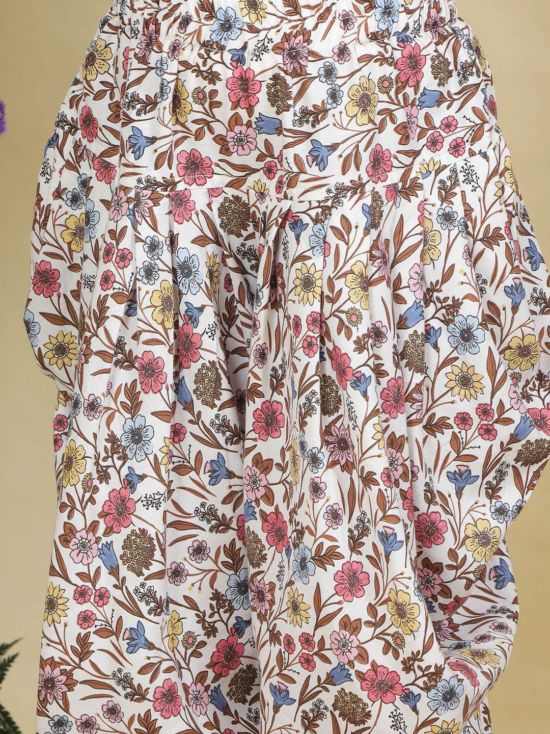 White Floral Bloom Cotton Kurta Salwar Set | Shobitam