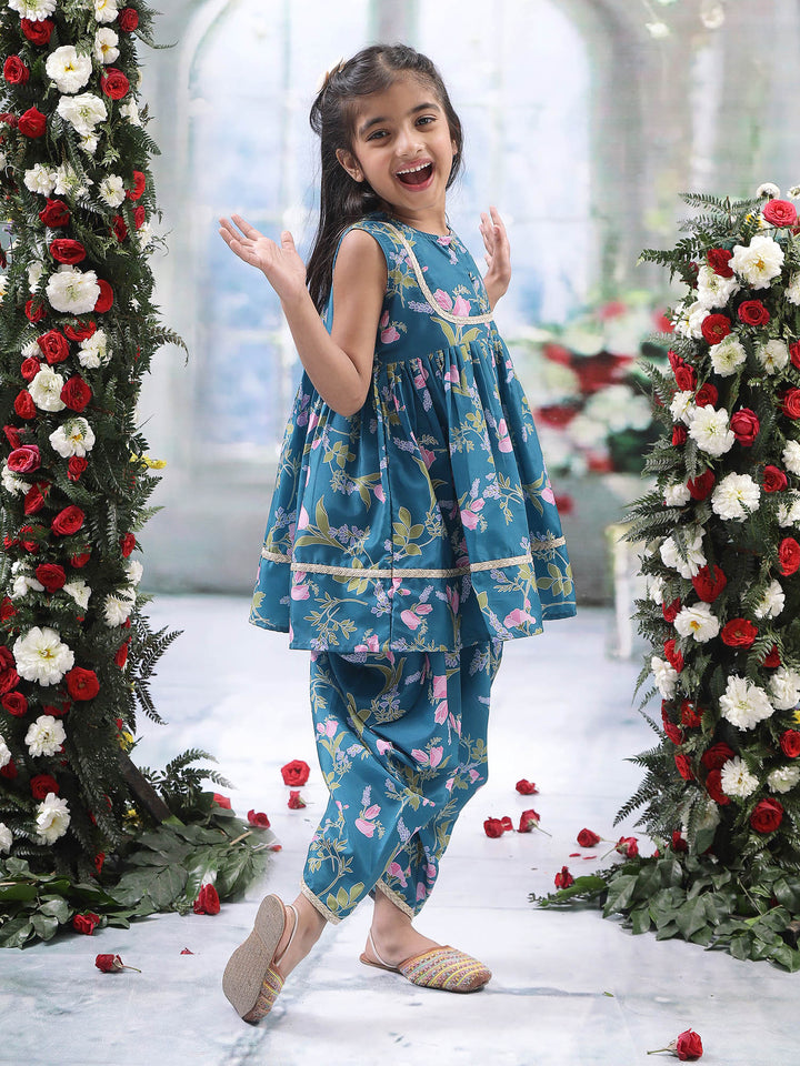 Turqouise Green Floral Bloom Kurta Salwar Set | Shobitam