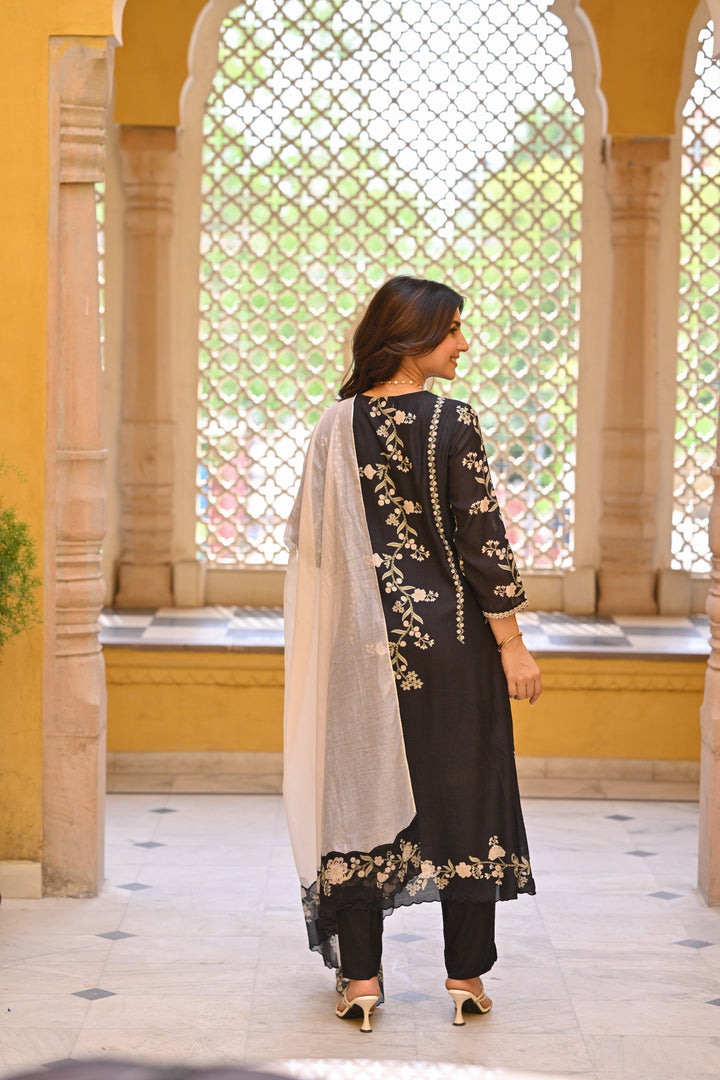Black and Off White Placement Print Muslin Suit with Scallope Border- SET OF-3| SHOBITAM