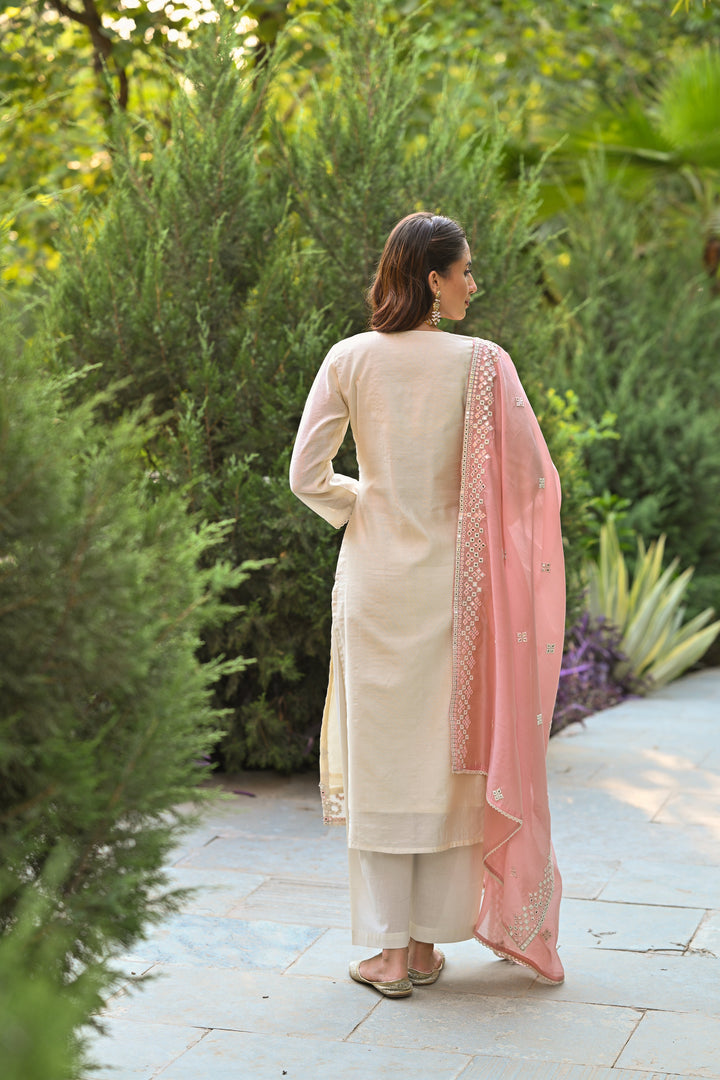 Off White Aarzoo Chanderi Suit Set with Mirror and Thread Work and Pink Dupatta- SET OF-3 | SHOBITAM