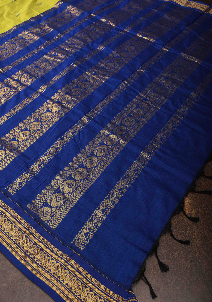 Moss Green Venkatagiri Cotton Silk Saree with Resham Buttas and Contrast Blue Zari Border