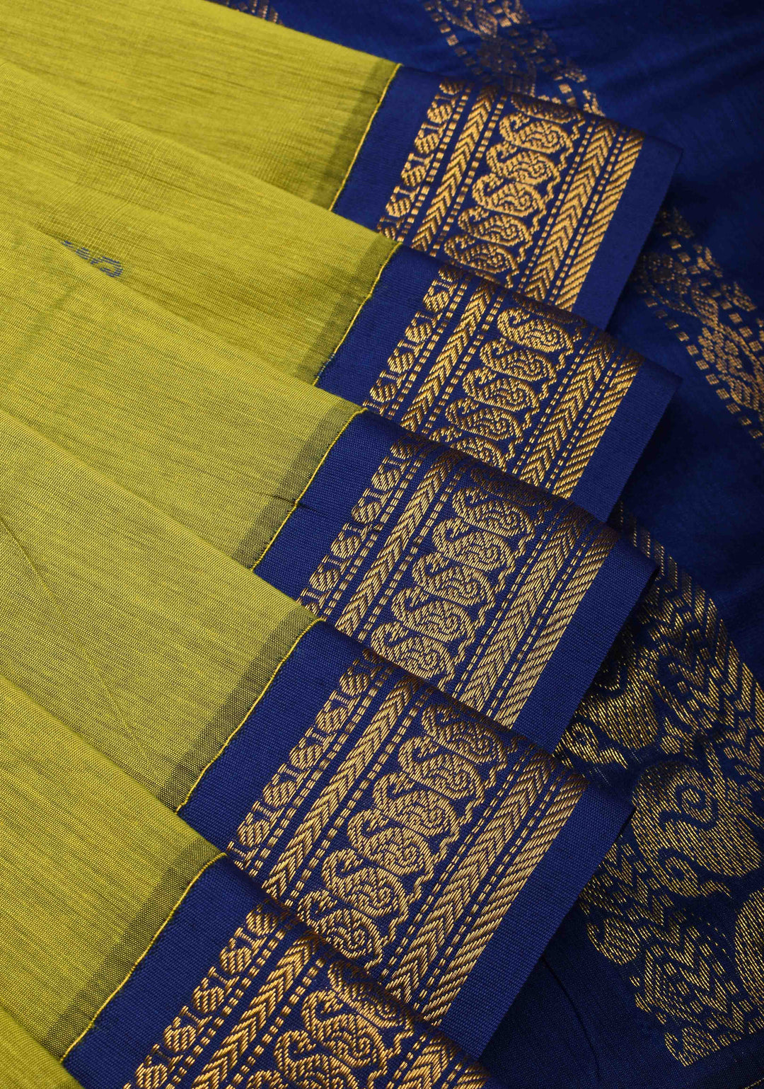 Moss Green Venkatagiri Cotton Silk Saree with Resham Buttas and Contrast Blue Zari Border