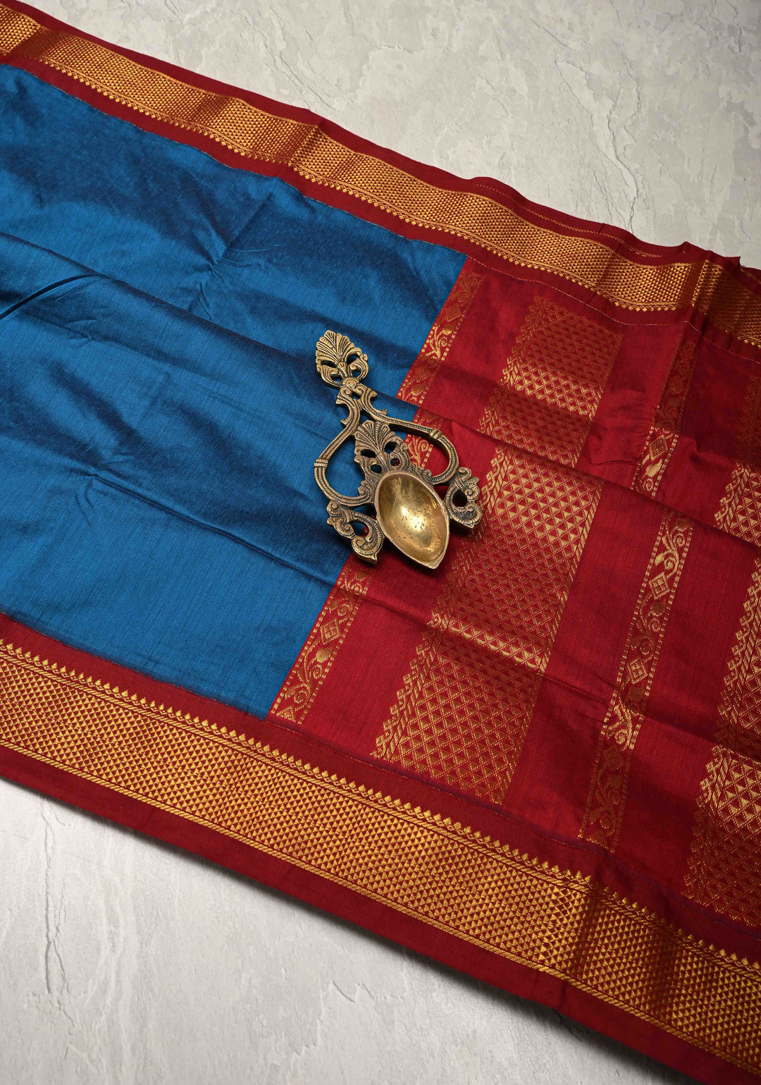 Peacock Blue Venkatagiri Cotton Silk Saree with Contrast Zari Border