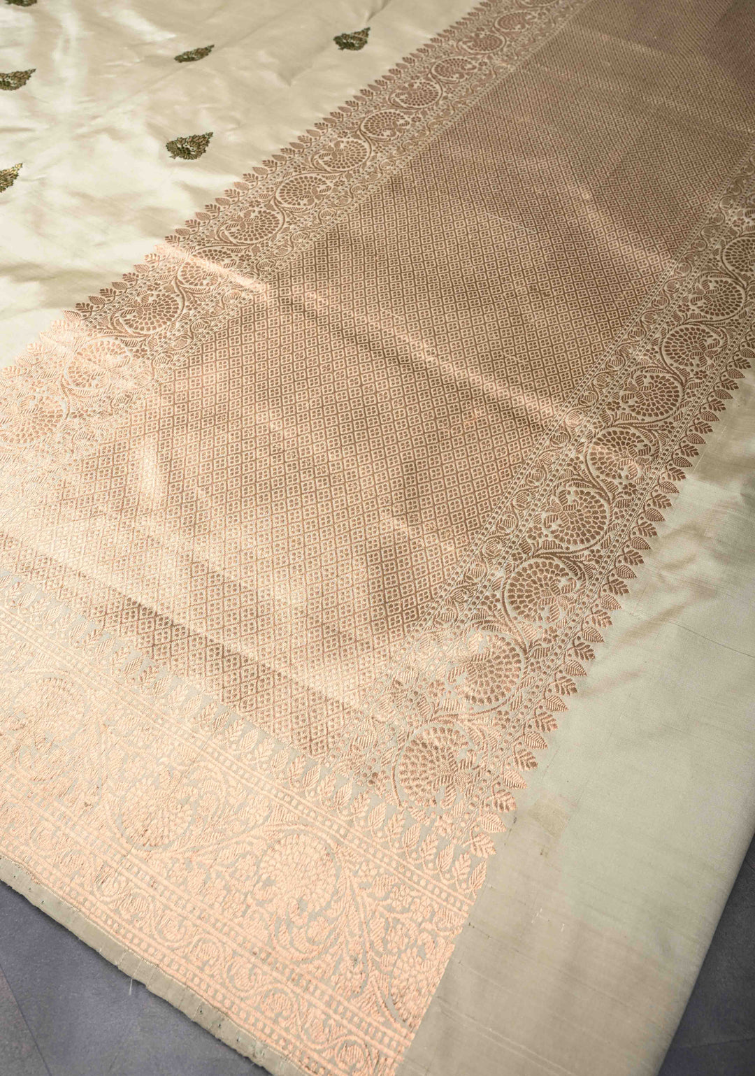Light Sage Green Banarasi  Katan Silk Saree with Meenakari Zari Butta And Zari Border | SILK MARK CERTIFIED