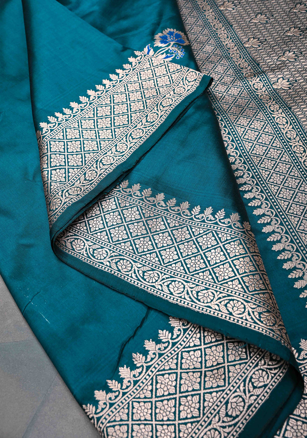 Peacock Blue Banarasi Katan Silk Saree with Meenakari Zari Butta and Zari  Border | SILK MARK CERTIFIED