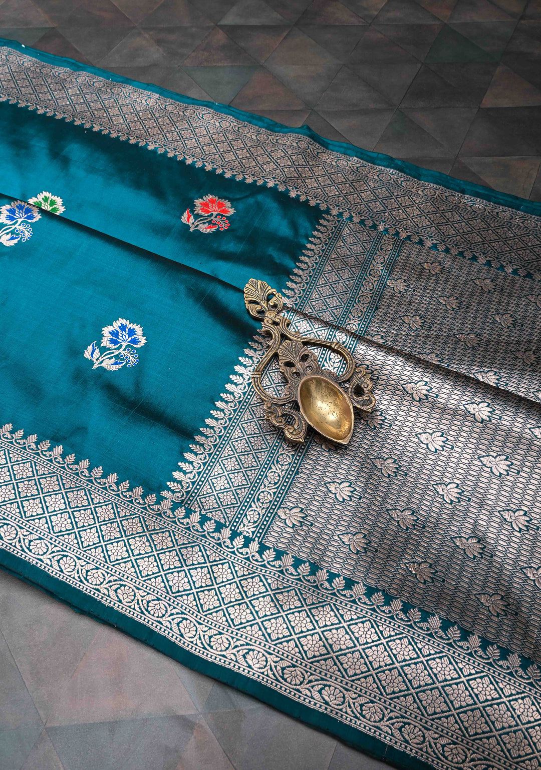 Peacock Blue Banarasi Katan Silk Saree with Meenakari Zari Butta and Zari  Border | SILK MARK CERTIFIED