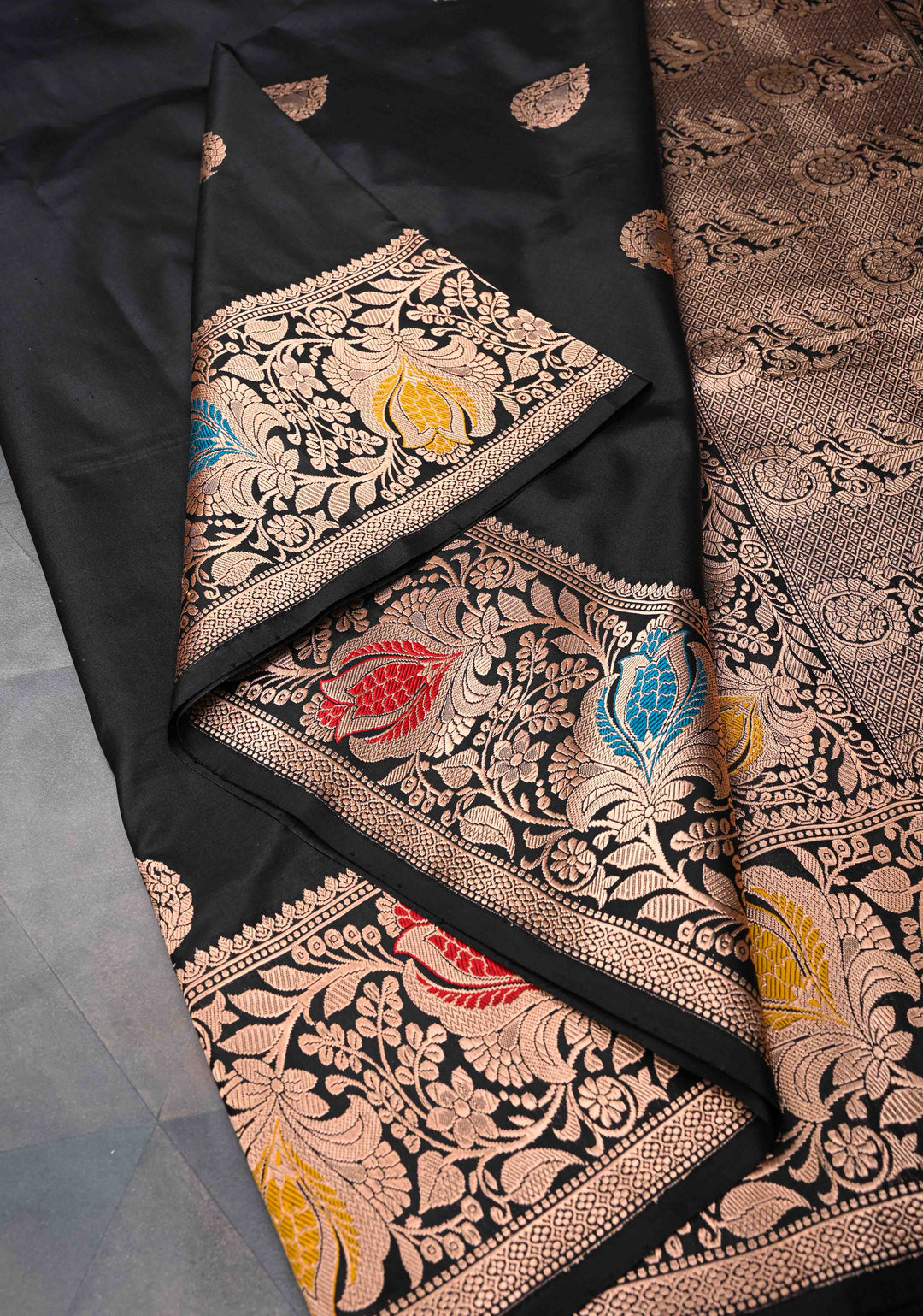 Black Banarasi Katan Silk Saree with Floral Butta And Meenakari Zari  Border | SILK MARK CERTIFIED