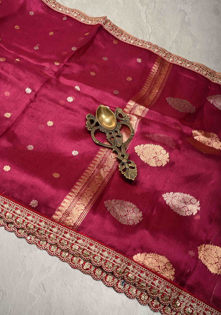 Magenta Organza Silk Saree with Sona Rupa Chunri Buttis and Scallop Fancy Lace Border | SILK MARK CERTIFIED