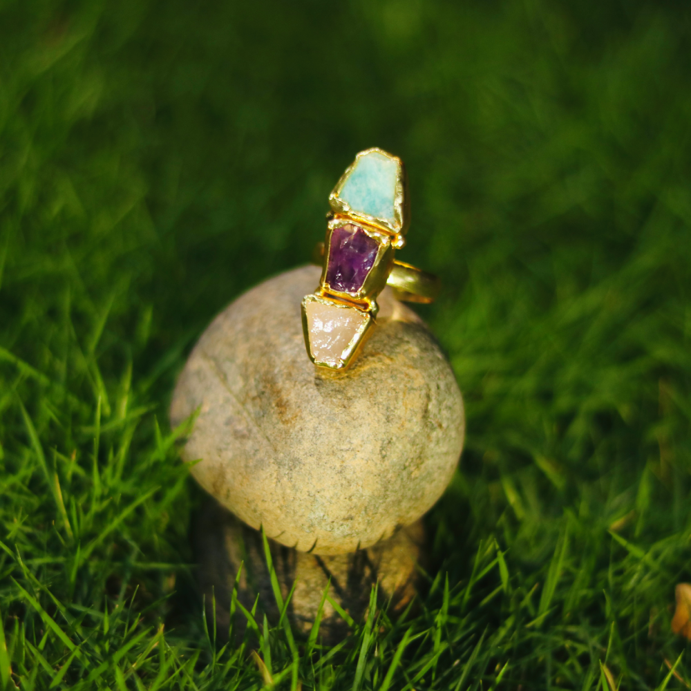 Monalisa Stone Trio Ring in Gold-Plated Brass | SHOBITAM