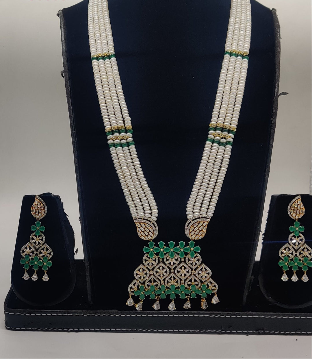 Emerald Petal Pearl Fancy Pendent Set | SHOBITAM