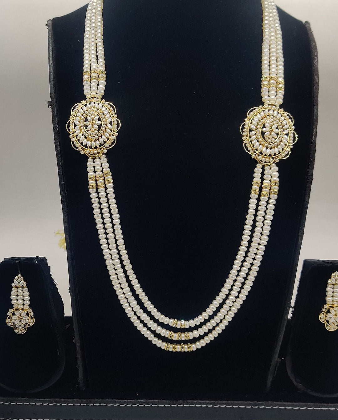 Golden Heritage Medallion Pearl Fancy Pendent Set | SHOBITAM