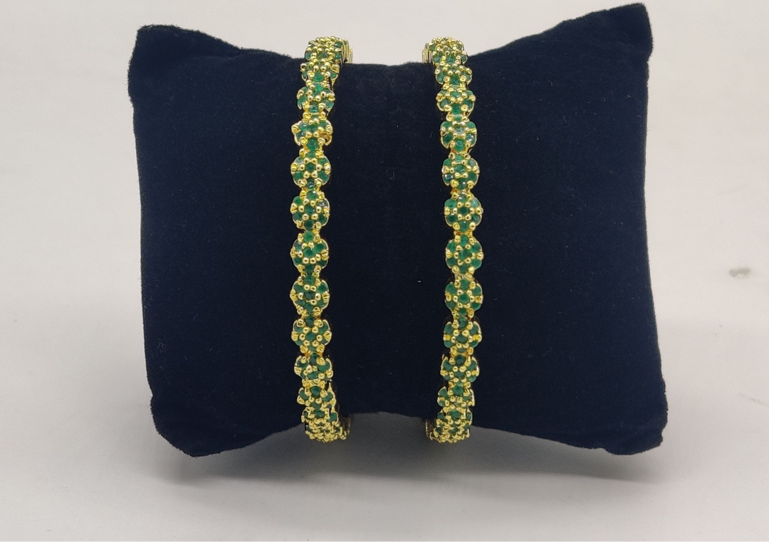 Spiral Green Radiance Bangles | SHOBITAM