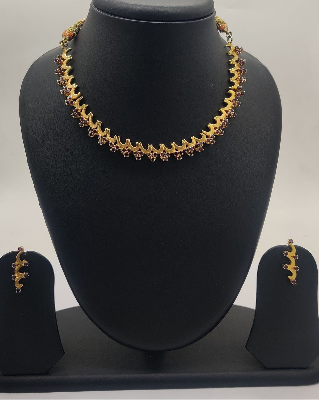 Antique Gold Designer Necklace Set