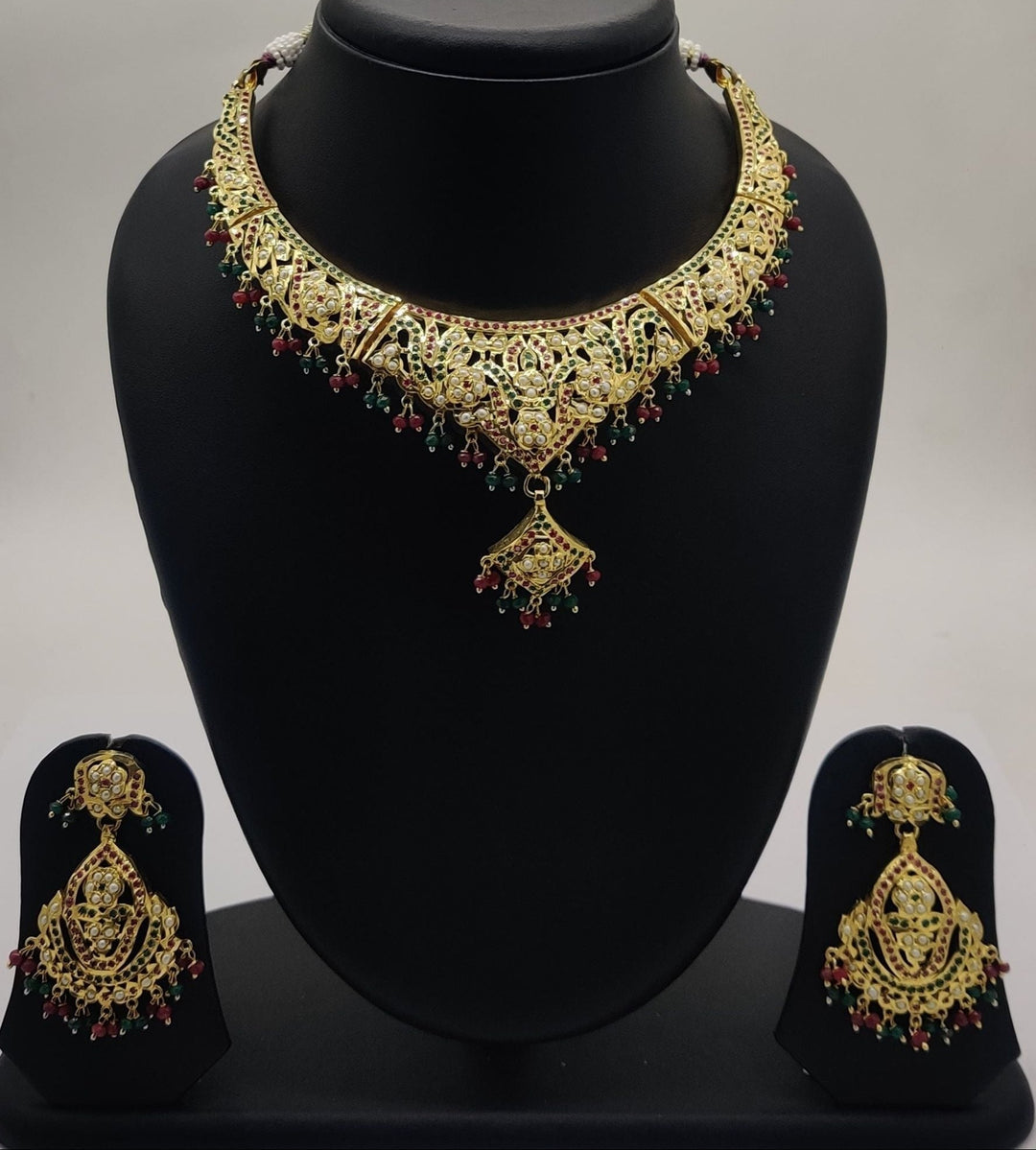 Fancy Necklace Set