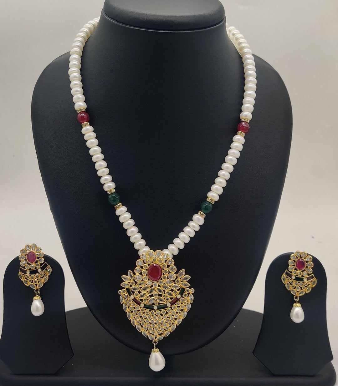 Festive Harmony – Pearl Set with Red & Green Accents 1 Line Pendent Set | SHOBITAM