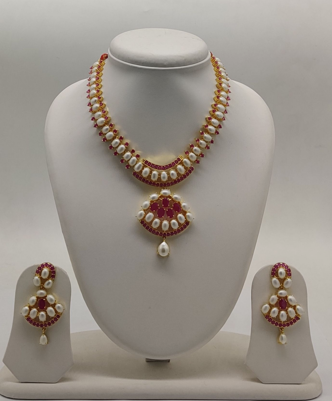 Fresh water pearl Necklace Set with pink stones | SHOBITAM