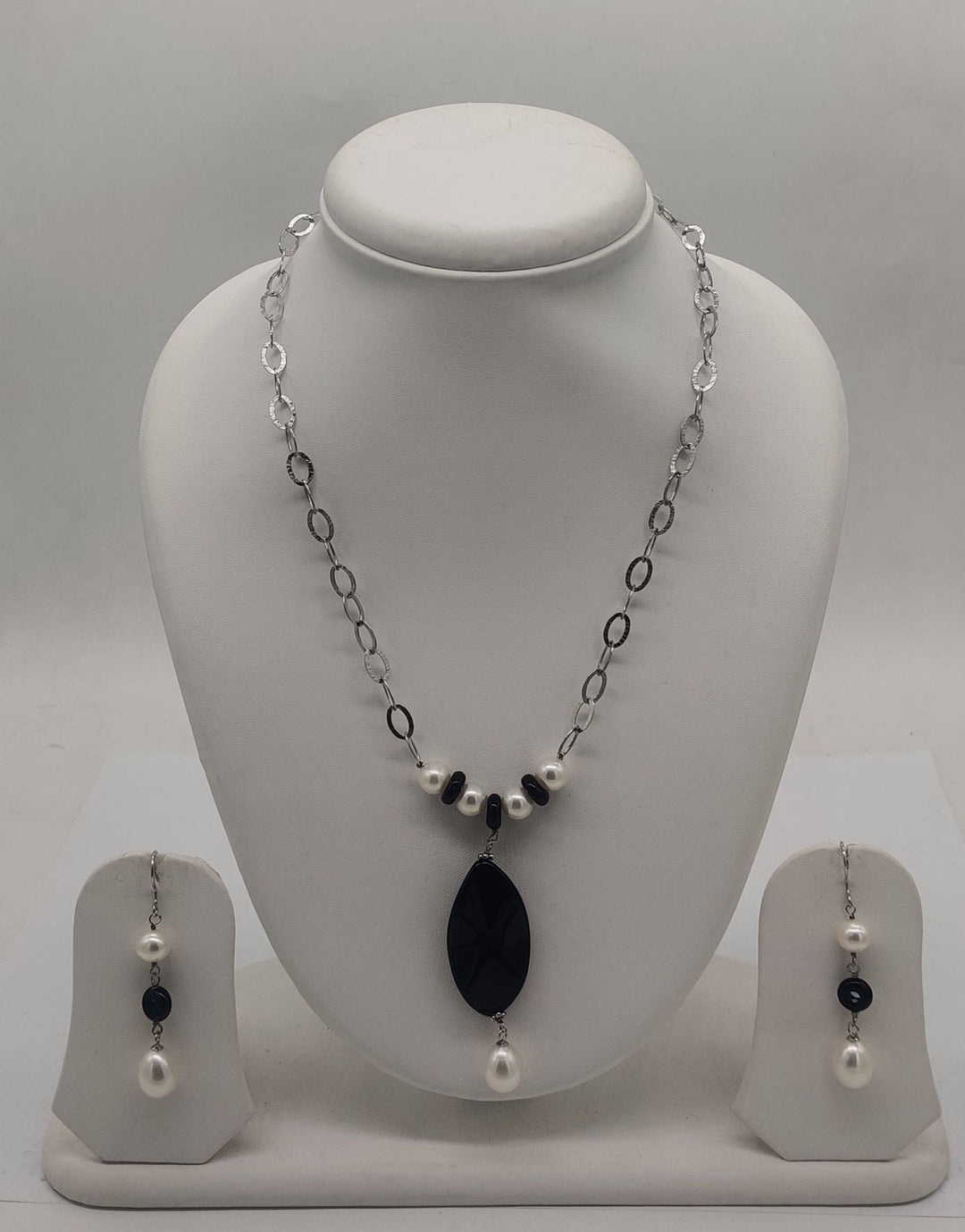 92.5 Silver Midnight Drop Pearls Necklace Set | SHOBITAM