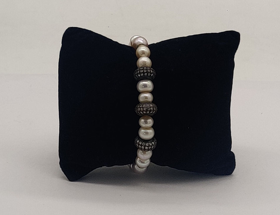 Silver-Toned Pearl Bracelet | SHOBITAM