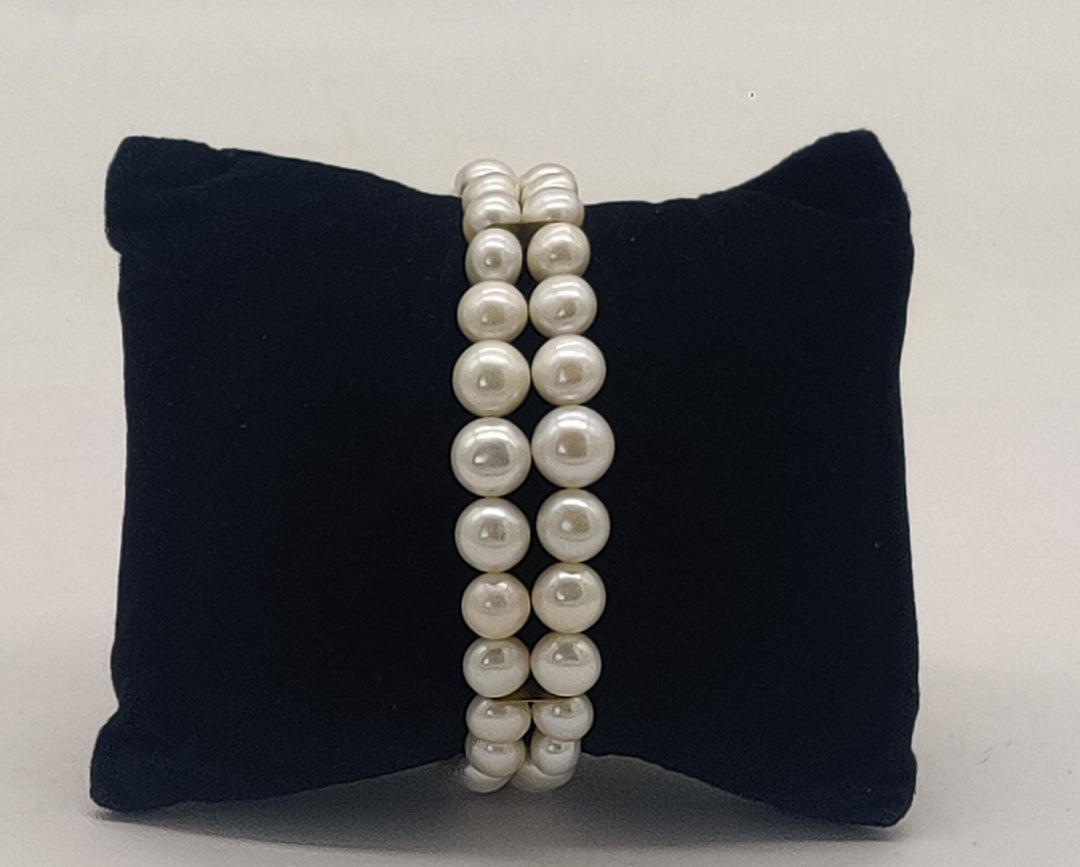 Double-Strand White Pearl Bracelet | SHOBITAM