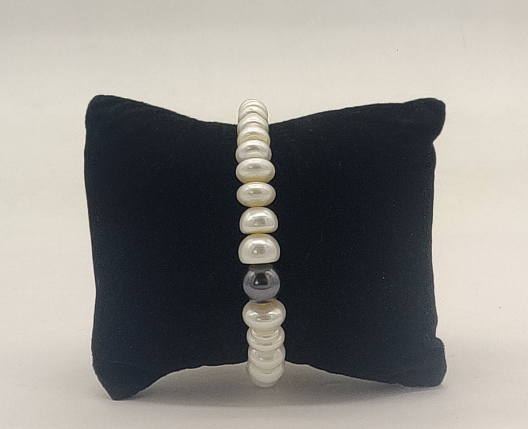 White and Grey Pearl Bracelet | SHOBITAM