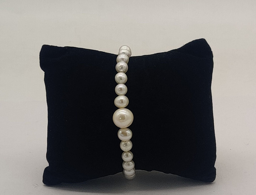 White Pearl Bracelet | SHOBITAM
