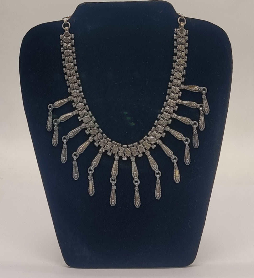 Saanvi Antique Fringe Necklace | SHOBITAM