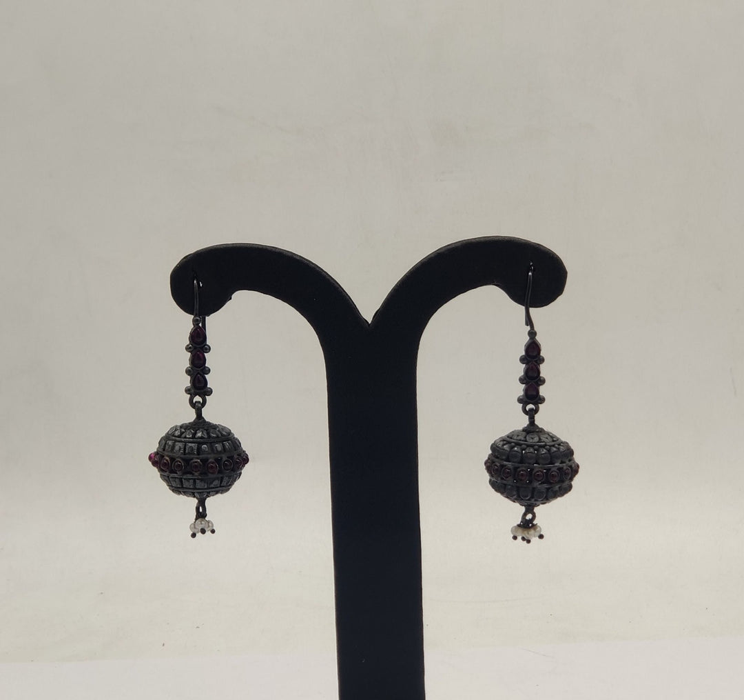 Lal Bindu Baali Drops | SHOBITAM