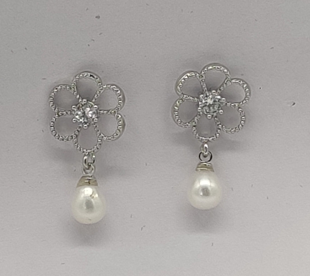 Crystal Bloom Freshwater Pearl Earrings | SHOBITAM