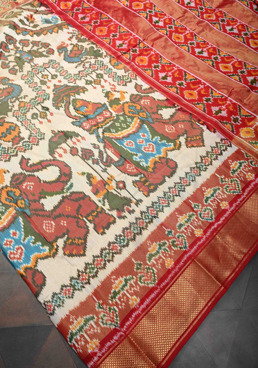 Off White Pochampally Ikkat Silk Saree with Elephant Motifs and Tissue Zari Border | SILK MARK CERTIFIED