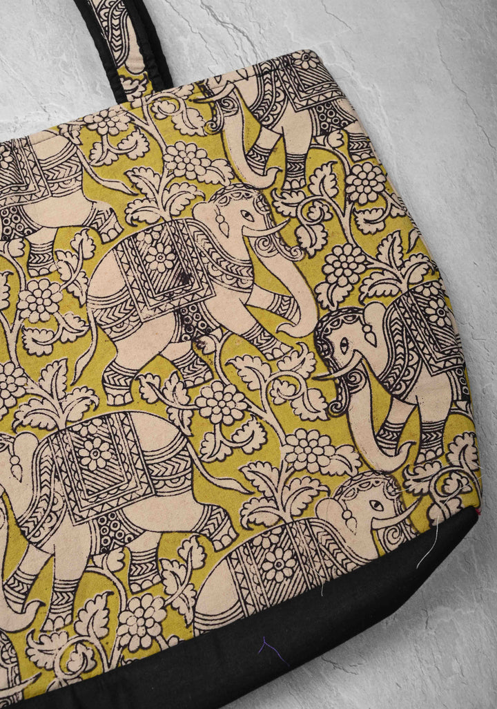 Yellow Ladies Handbag with Kalamkari Design