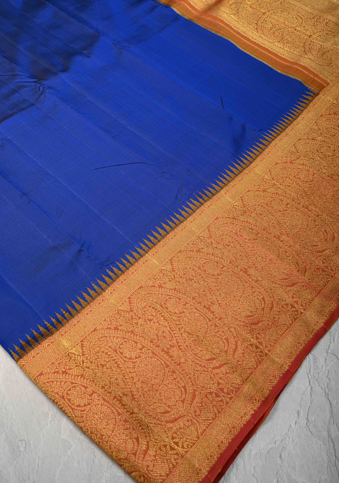 Pure Zari Korvai Deep Cobalt Blue Kanjivaram Silk Saree with Contrast Peach Paisleys Border | SILK MARK CERTIFIED