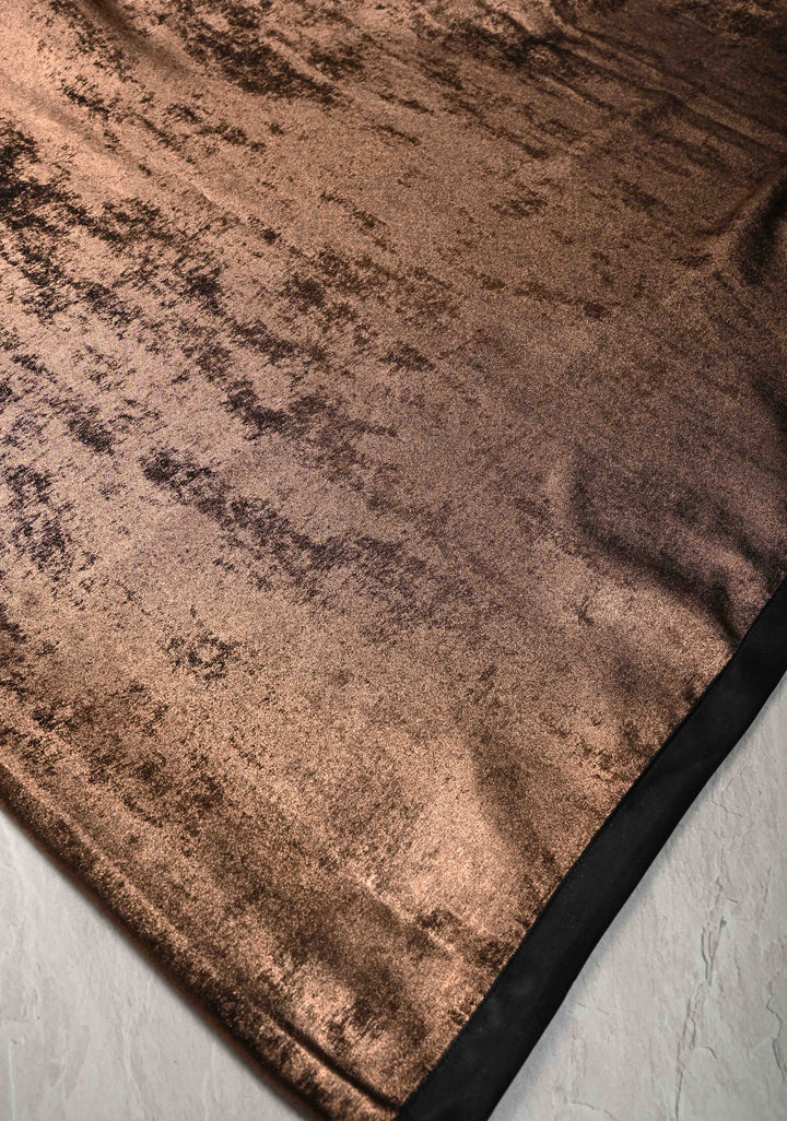 Copper Shimmer Textuured Finish Saree with Satin Minimal Borders, No Blouse Piece