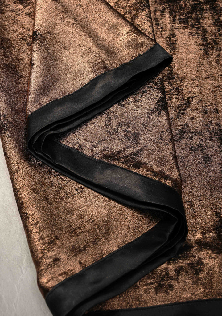 Copper Shimmer Textuured Finish Saree with Satin Minimal Borders, No Blouse Piece