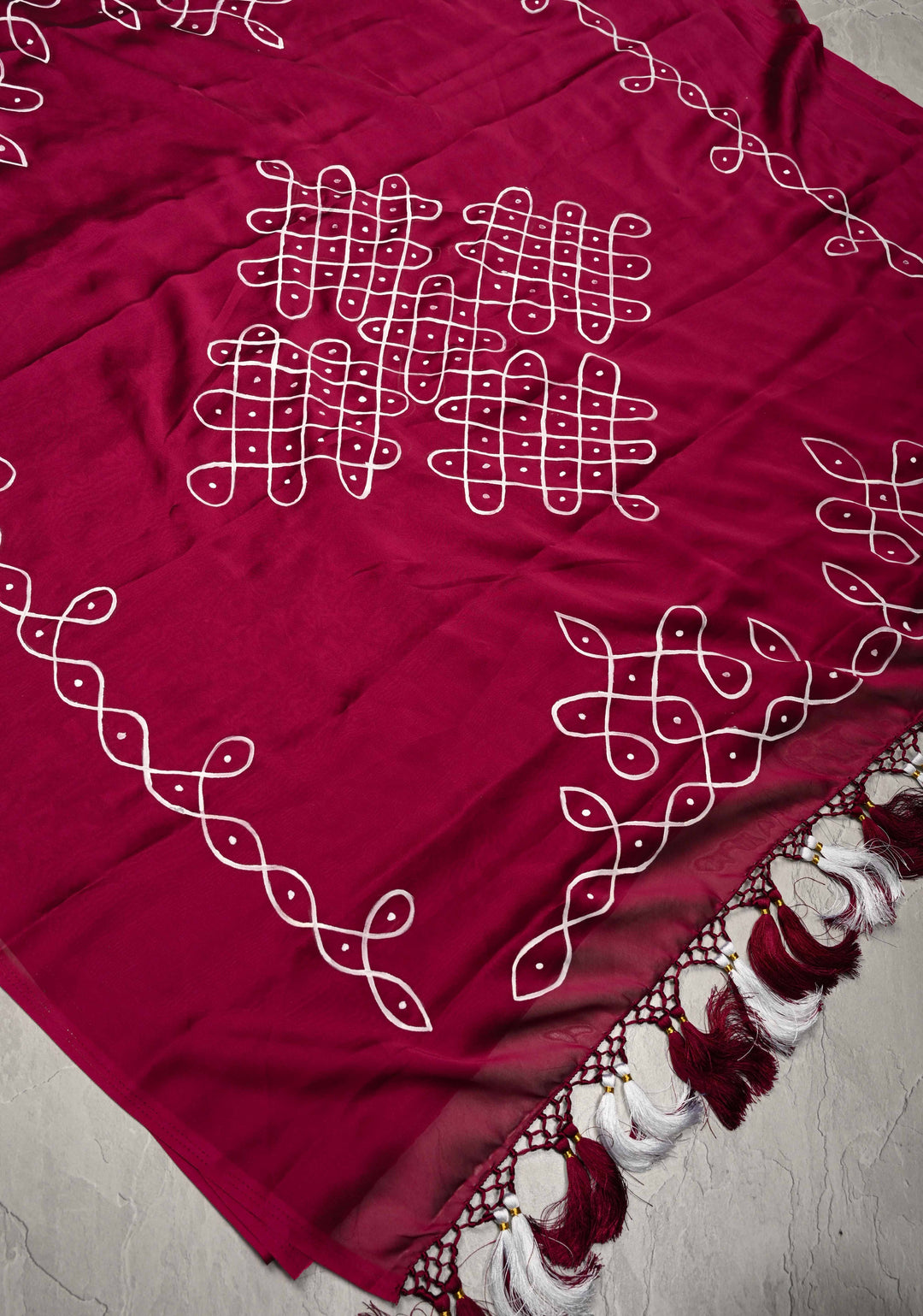 Magenta Georgette Saree with Rangoli Design Hand Painting on Pallu, No Blouse Piece