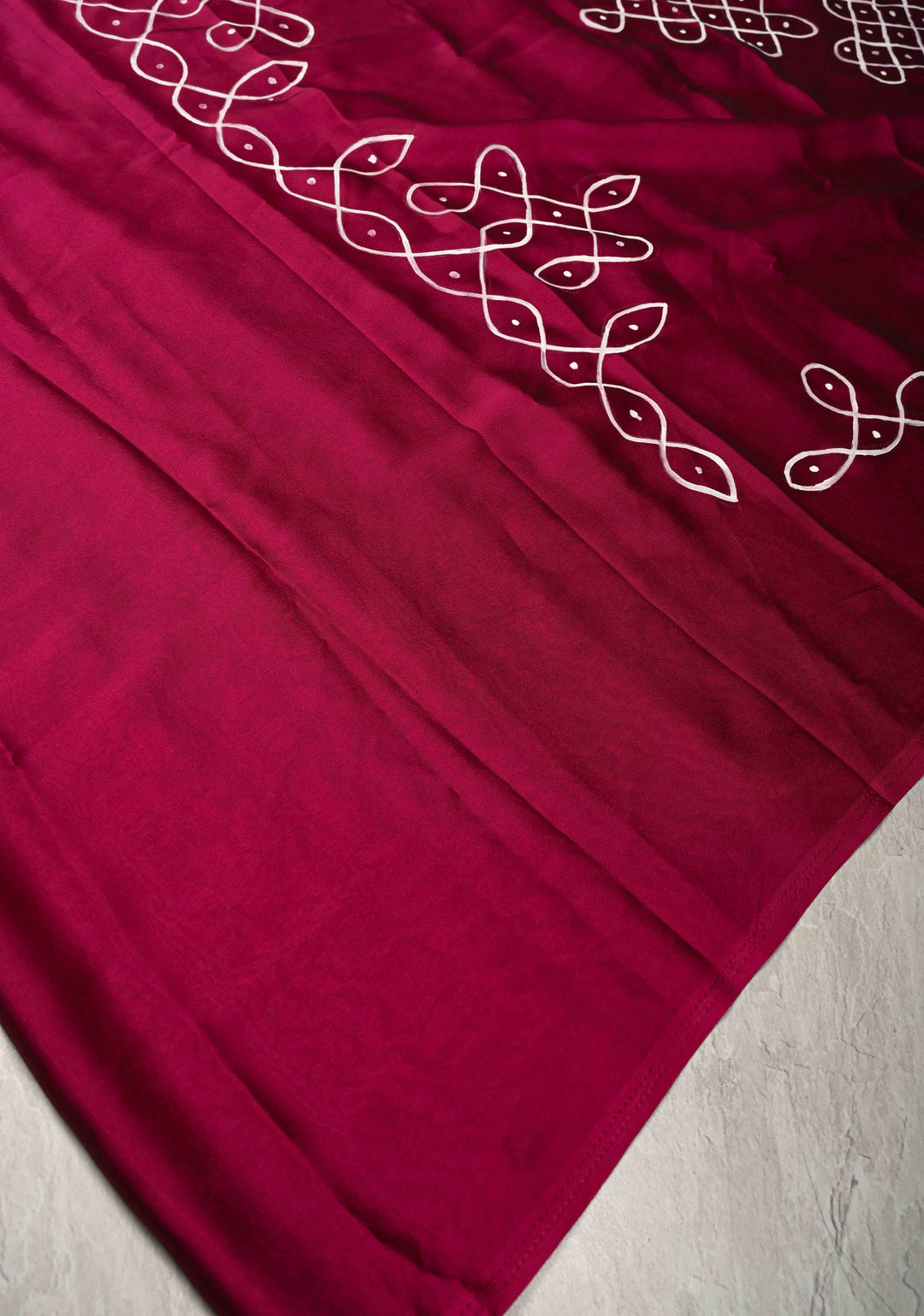Magenta Georgette Saree with Rangoli Design Hand Painting on Pallu, No Blouse Piece