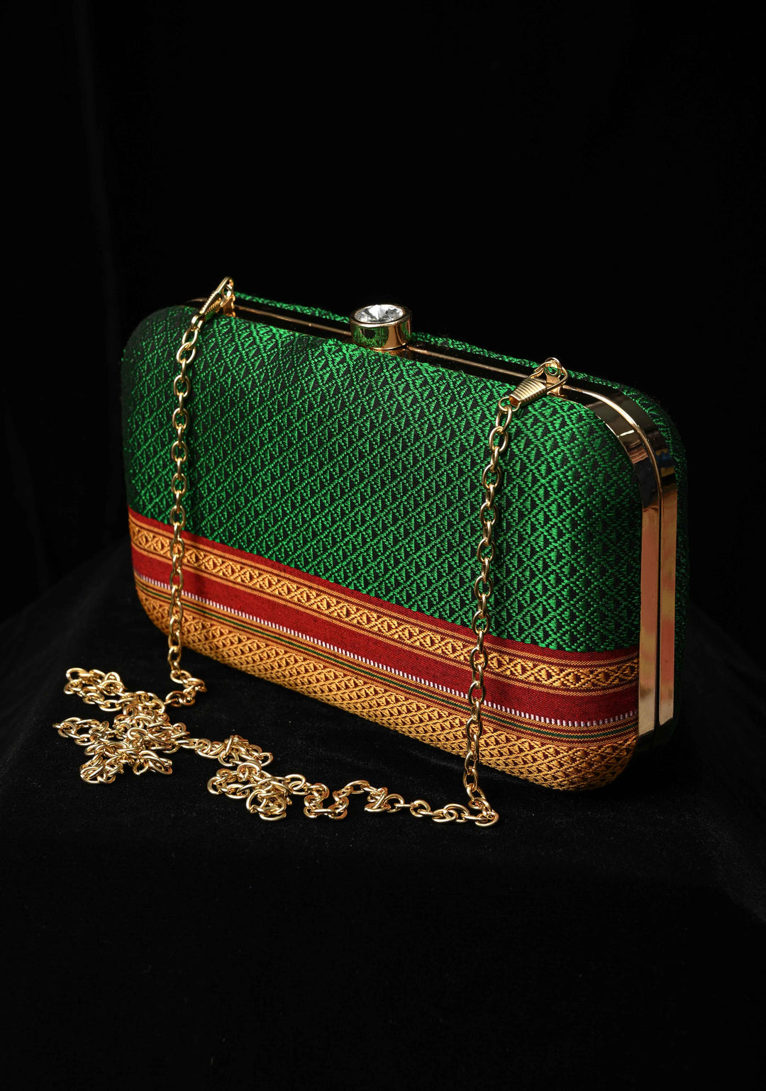Clutch : Green Khana Silk Clutch with Zari Border