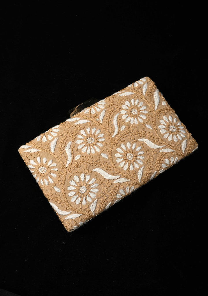 Clutch : Embroidered Daisy Clutch in Tan Color
