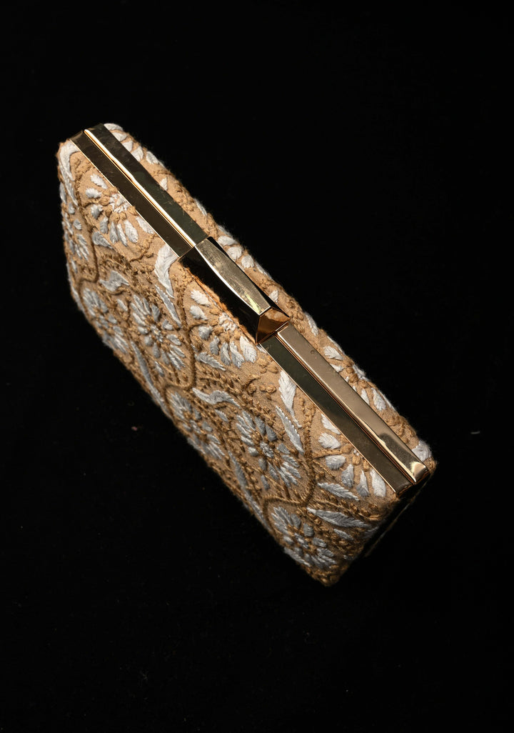 Clutch : Embroidered Daisy Clutch in Tan Color