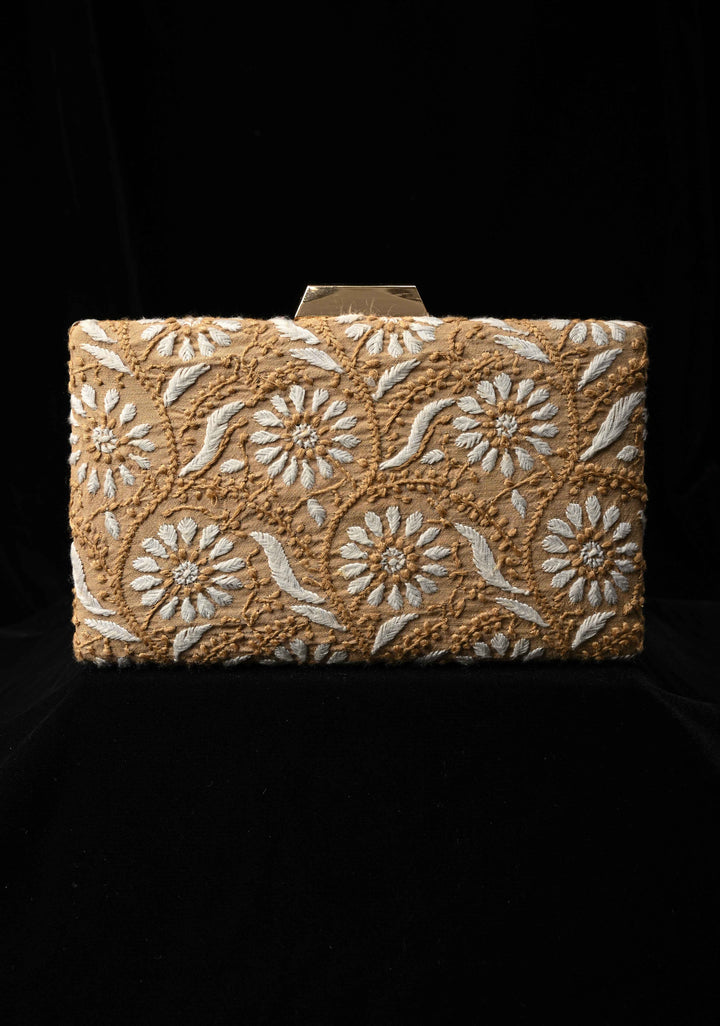 Clutch : Embroidered Daisy Clutch in Tan Color