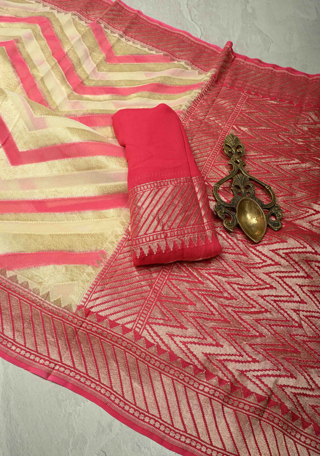 Cream-Pink- Banarasi Georgette Silk Saree with Chevron Patterns and Zari Border | SILK MARK CERTIFIED