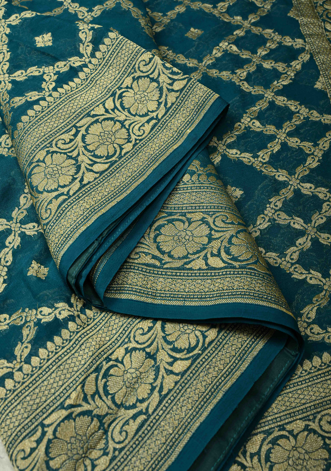 Authentic Hand Bandhej Banarasi Silk Georgette Saree in Green and Blue with Ombre Geometric Diamond pattern | SILK MARK CERTIFIED (Copy)