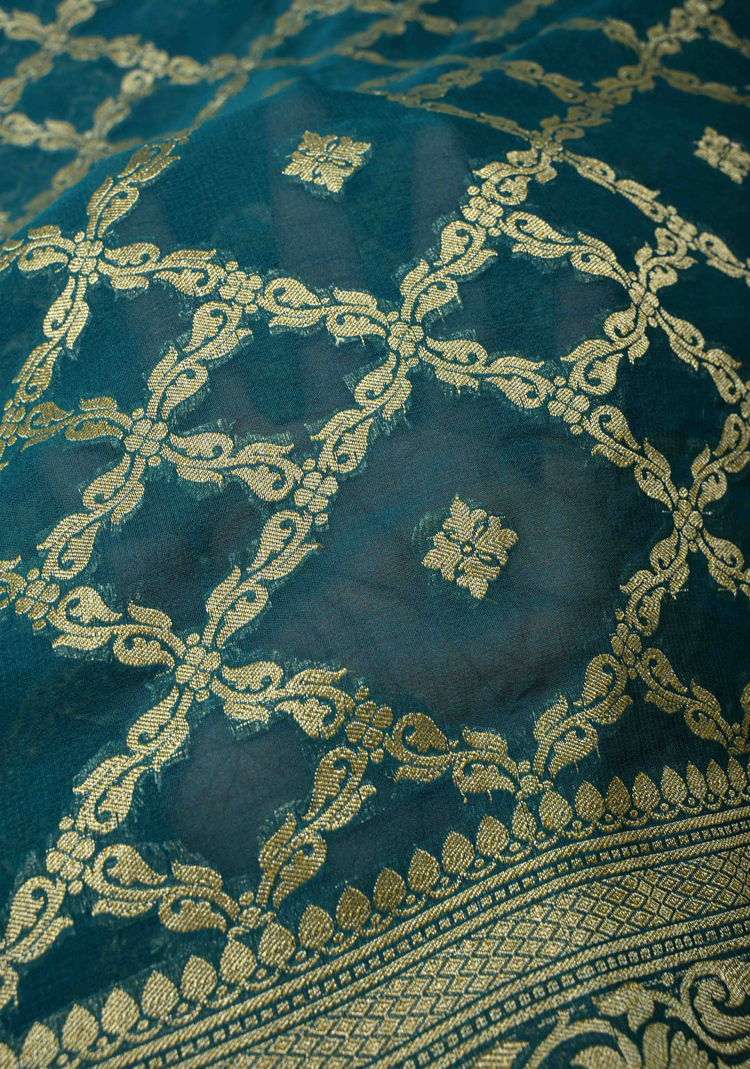 Authentic Hand Bandhej Banarasi Silk Georgette Saree in Green and Blue with Ombre Geometric Diamond pattern | SILK MARK CERTIFIED (Copy)