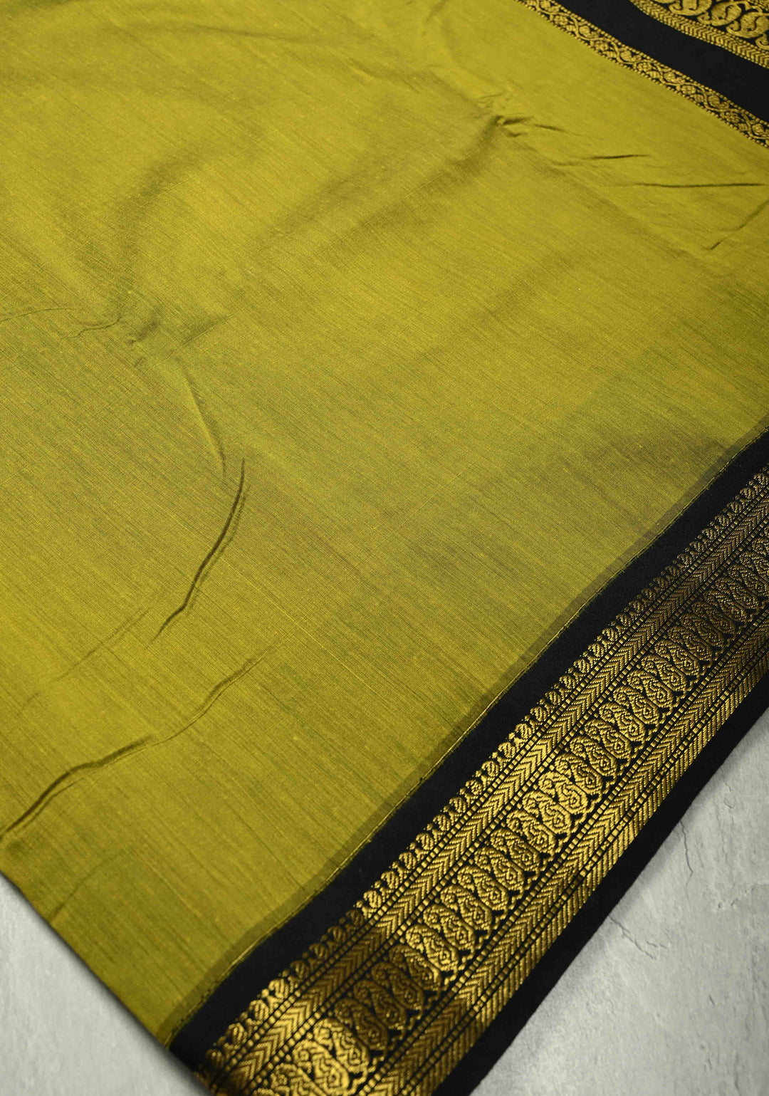 Mehendi Green Korvai Silk Cotton Handloom Saree with Contrast Zari Border