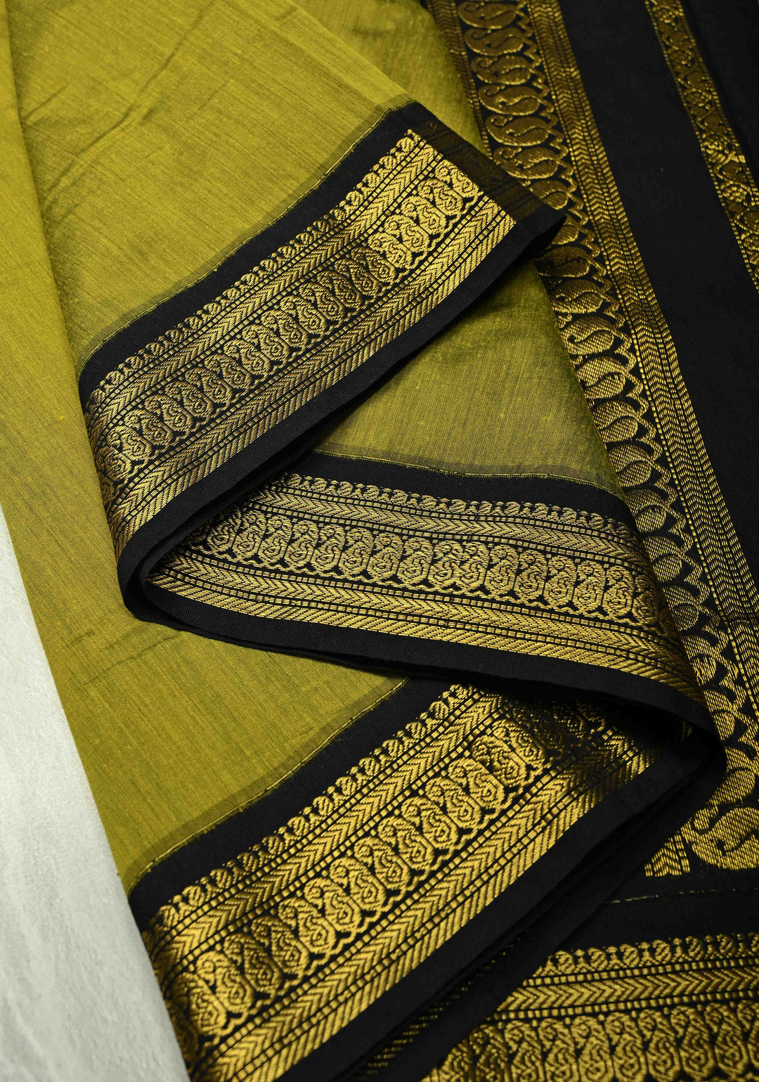 Mehendi Green Korvai Silk Cotton Handloom Saree with Contrast Zari Border