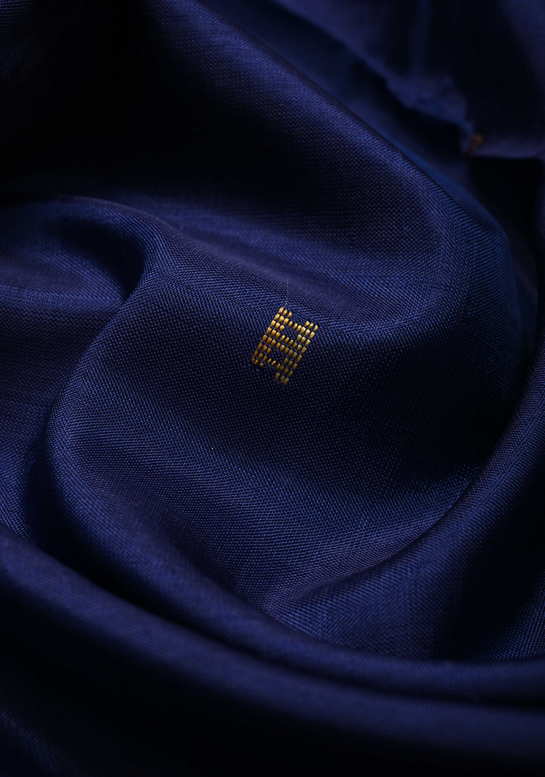 Indigo Purple Borderless Vegan Silk Handloom Saree with Resham Motifs and Contrast Pallu, No Blouse Piece
