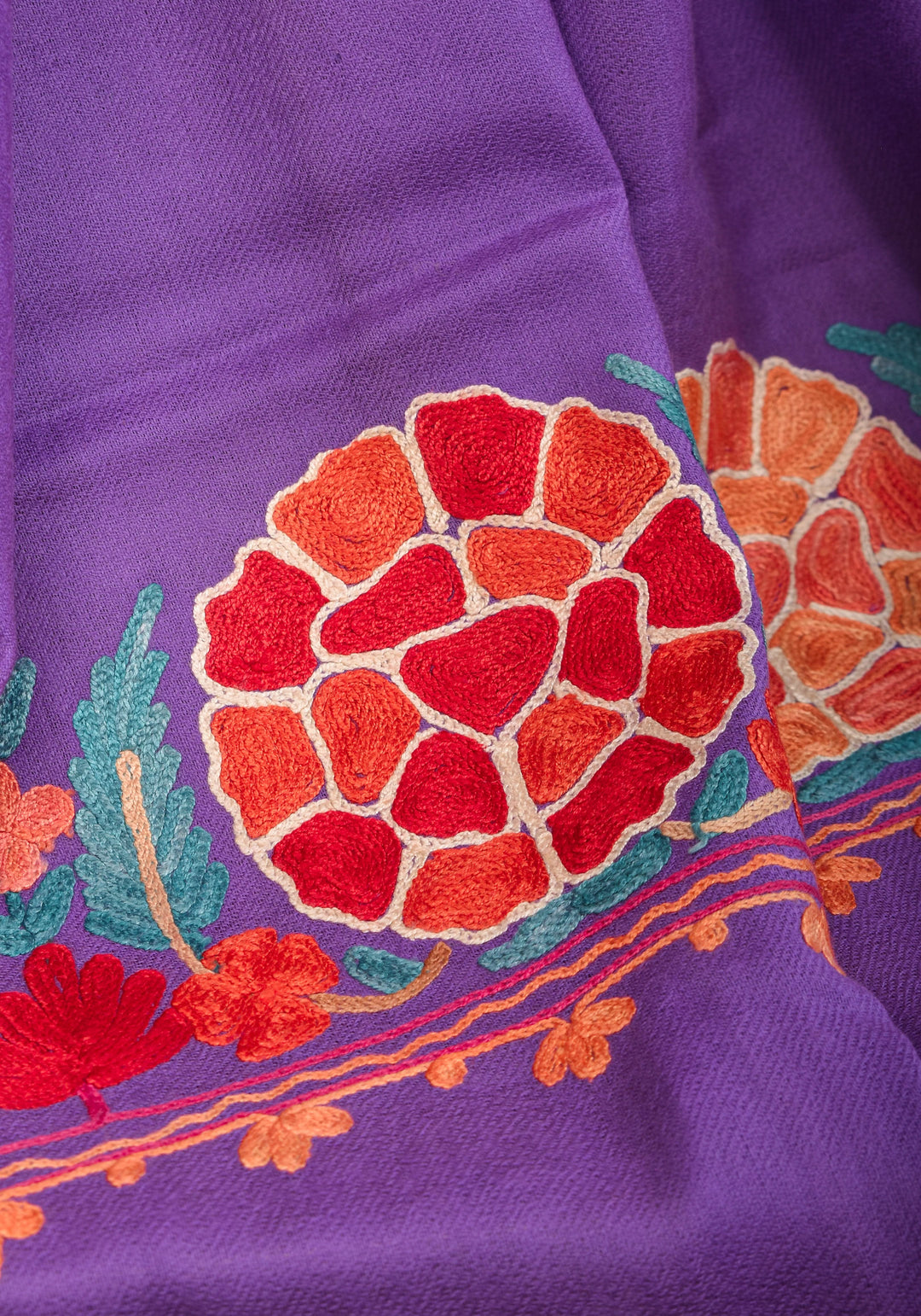 SHAWL : Artisan crafted Kashmiri Aari work Unisex Shawl in lavender