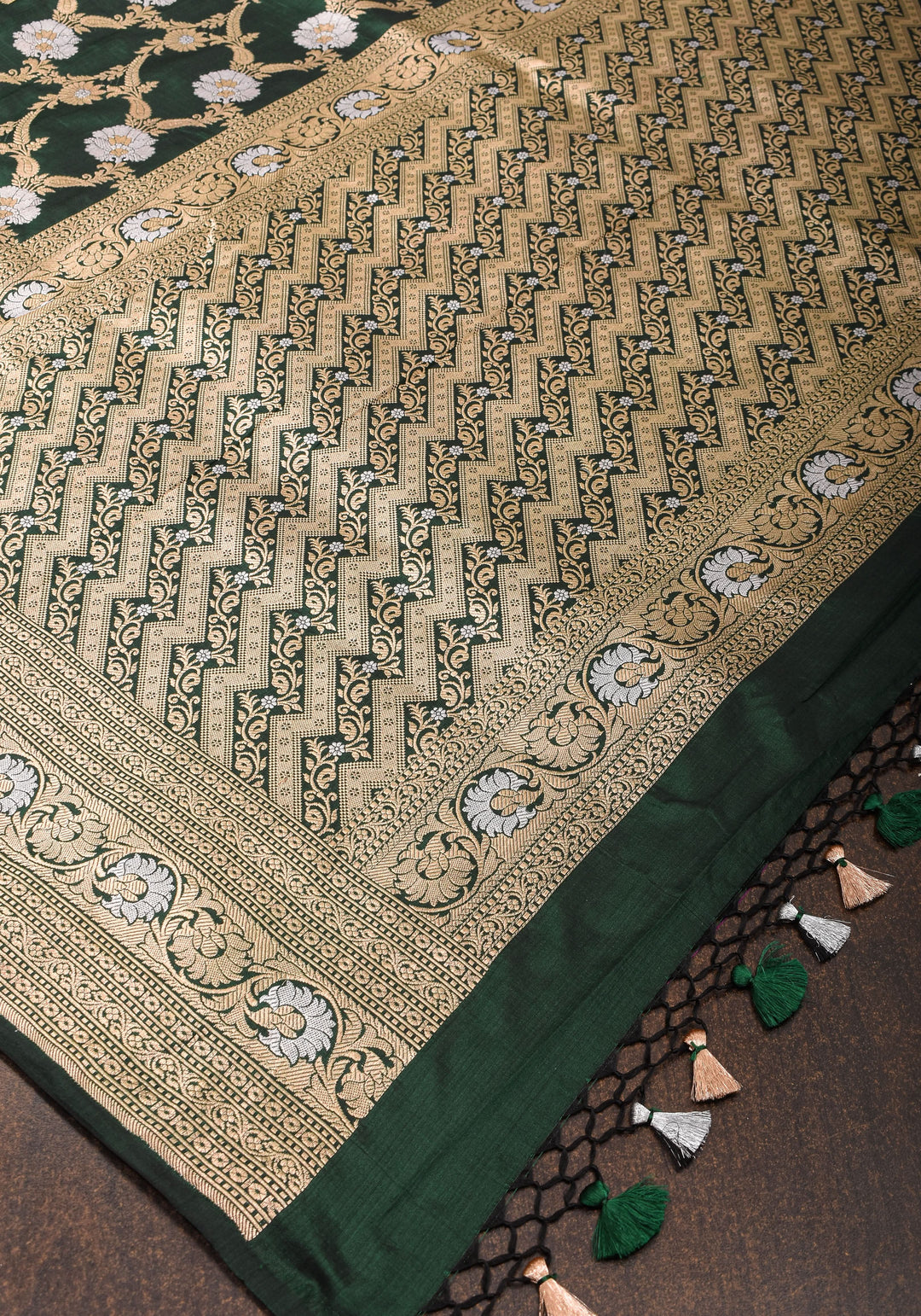 Exquisite Floral Alfi Jaal Brocade Banarasi Katan Silk Saree in Bottle Green | SILK MARK CERTIFIED