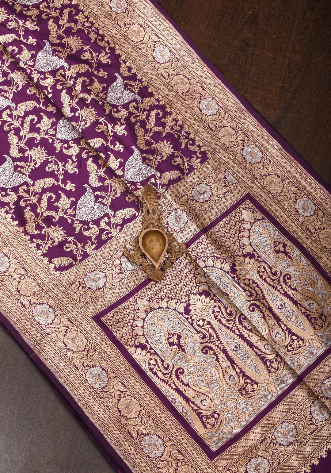 Exquisite Paisley Motif Alfi Jaal Brocade Banarasi Katan Silk Saree in Plum | SILK MARK CERTIFIED